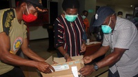 Lambannya Tes Jadi Potensi Ledakan Kasus COVID-19 di Papua Barat