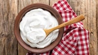 8 Manfaat Mengonsumsi Greek Yoghurt: Kaya Protein & Tinggi Kalsium