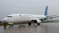 Klarifikasi Dirut Garuda soal Pesawat Tergelincir karena Kempes Ban