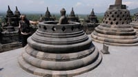 Naik ke Candi Borobudur Bayar Rp750.000, Wisatawan Dapat Apa?