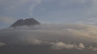 Gunung Merapi Hari Ini: Aktivitas Tinggi, Ada Guguran Lava Pijar