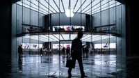 Sisi Kelam dari $2 Triliun Valuasi Apple
