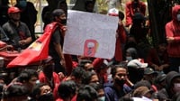 Demo Tolak Omnibus Law Jogja Ricuh, Polisi Tembakkan Gas Air Mata