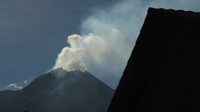 Gunung Merapi Terkini, 17 November: Ada Asap Kawah & Suara Guguran