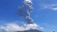 Gunung Ile Lewotolok Erupsi: BPBD Lembata Evakuasi Warga Sekitar
