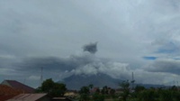 Gunung Sinabung Meletus Hari Ini Tinggi Kolom Abu 1.000 Meter