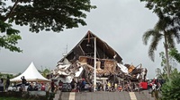 Gempa Sulbar: 2 Korban Terjebak di Reruntuhan Kantor Gubernur