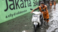 Kampung Melayu Banjir akibat Air Pasang & Kiriman dari Bogor