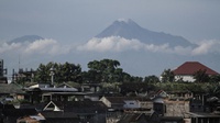 Gunung Merapi Meluncurkan Guguran Lava Pijar Sejauh 1,2 Km