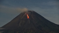 Gunung Merapi Luncurkan Guguran Awan Panas Sejauh 1,5 Kilometer