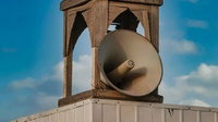 Berapa Desibel Suara Speaker Masjid Agar Ramah Kuping?