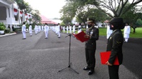 Tim Paskibraka Indonesia Tangguh Kibarkan Bendera di Istana