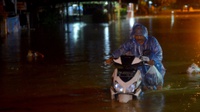 BPBD Evakuasi Ratusan Warga Terdambak Banjir Padang