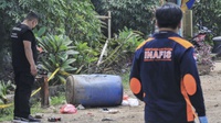 Polisi Buru 3 Orang yang Buang Benda Mirip Bom di Caman Bekasi