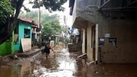 Banjir Jakarta: Pejaten Timur Siagakan Petugas & Posko Pengungsian