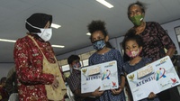 Mensos Risma Salurkan Bantuan Senilai Rp2,3 Miliar ke Warga Papua