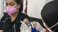 Ironi Vaksinasi: Butuh Jutaan Dosis, Malah Ada Vaksin Kedaluwarsa