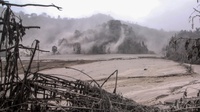 Penanganan Erupsi Gunung Semeru, Polri Kerahkan Brimob & DVI