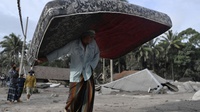 Jokowi Minta Bantuan ke Pengungsi Erupsi Semeru Dikerahkan