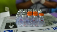 Angka Cakupan Vaksinasi Dosis Lengkap di RI Lampaui Target WHO