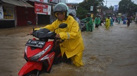 Hujan Lebat & Angin Kencang Landa Banten, BMKG: Waspada Bencana