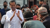 Kepuasan Masyarakat kepada Jokowi Turun akibat Harga Minyak Goreng