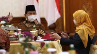 Prabowo Bertemu Khofifah hingga Ulama Mendoakan untuk Jadi Capres