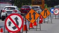 Petugas Buka Tutup Contraflow Japek Usai Kecelakaan Maut KM 58