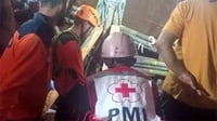 Tim SAR Evakuasi 2 Jenazah Korban Tertimbun Longsor di Sukabumi