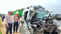 Tujuh Orang Tewas akibat Kecelakaan Minibus di Tol Semarang-Batang