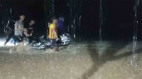 Jalur Utama Penghubung Cianjur-Garut Terputus akibat Banjir