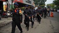 Polisi Olah TKP Bom Bunuh Diri di Polsek Astanaanyar Bandung