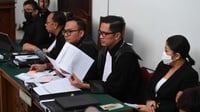 Kuasa Hukum Sambo & Putri Serahkan 35 Bukti Meringankan ke Hakim