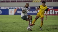Kapan Persib vs Persija Laga Tunda Liga 1 2023 & Tayang TV Apa?