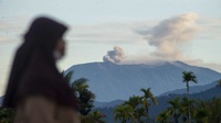 Gunung Marapi Sumbar Kembali Erupsi, Lontarkan Abu Setinggi 1 Km