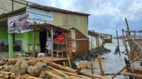 Nestapa Warga Kampung Pesisir Semarang di Tengah Ancaman Rob