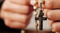 Apa Itu Doa Rosario? Ini Tujuan, Urutan Peristiwa, & Misterinya