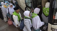 388 Jemaah Haji Indonesia Kloter Pertama Berangkat dari Jakarta