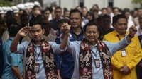 Hari ke-14 Kampanye: Prabowo Pilih Kerja, Gibran Blusukan di DKI
