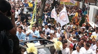 Prabowo: Kami ke KPU Diantar Mobil Pertama Buatan Indonesia
