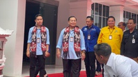 Prabowo dan Gibran Masuk Ruang Pendaftaran Diiringi Ketua Parpol