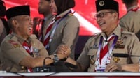 Jokowi Kukuhkan Buwas dkk sebagai Kwarnas Pramuka 2023-2028