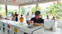 Menteri PUPR Basuki Salat Tahajud Sebelum Coblos ke TPS