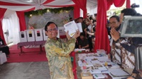 Mahfud Datangi TPS 106 Sambilegi Yogyakarta Bersama Istri & Anak