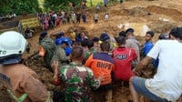 Banjir & Longsor Melanda Pesisir Selatan Sumbar, 10 Orang Tewas