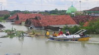 Jokowi Pastikan Tanggul Penyebab Banjir Demak Segera Ditangani