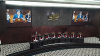 Hakim MK Curiga Pemerintah 'Cawe-cawe' Pergantian Dirut Bulog