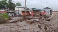 37 Orang Meninggal Akibat Banjir Lahar Dingin Gunung Marapi