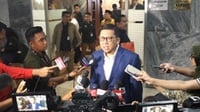 DPR soal Hasyim Asy'ari Dipecat: Kami Sudah Minta Jaga Sikap