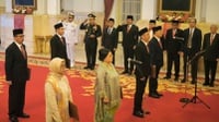 Jokowi Dengarkan Pengucapan Sumpah 7 Anggota LPSK 2024-2029